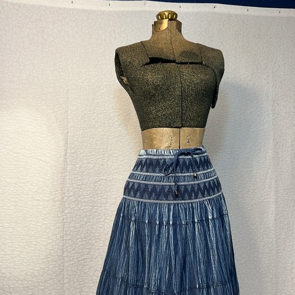 INDIGO & LACE 2 WAY DENIM SKIRT OR DRESS SIZE LARGE - Picture 12 of 16
